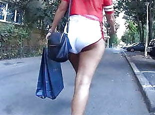 Candid ass voyeur video of a hot chick walking the street with no panties on